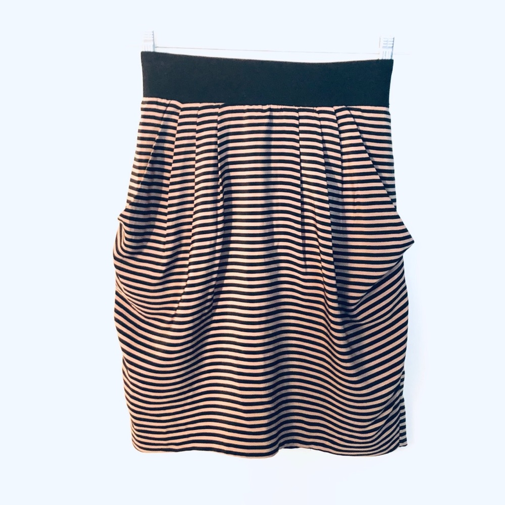 A-line midi skirt with pleats